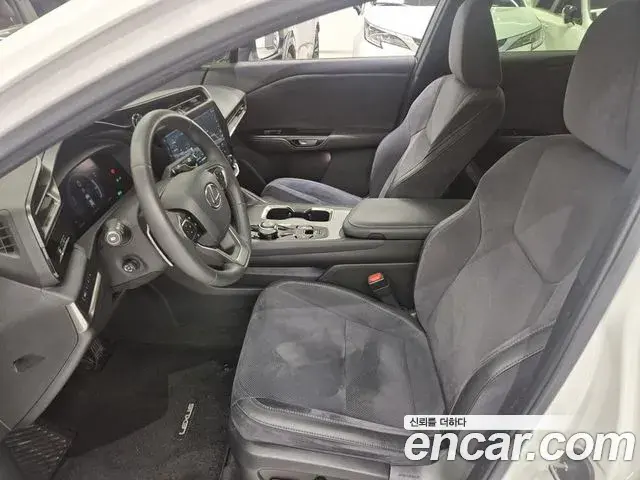 Lexus RZ450e 2023 — Şəkil 7/20