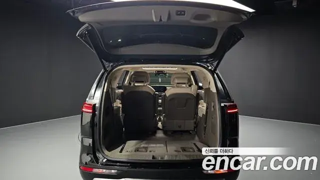 Kia Carnival 2022 — Фото 20/20