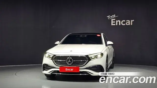 Mercedes-Benz E-Class 2025 — Фото 3/20