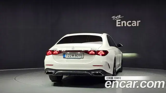 Mercedes-Benz E-Class 2025 — Фото 4/20