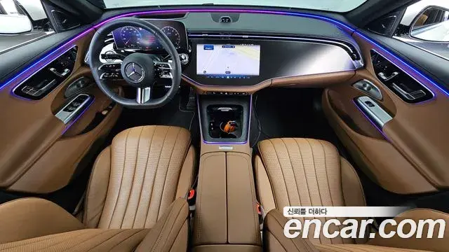 Mercedes-Benz E-Class 2025 — Фото 7/20