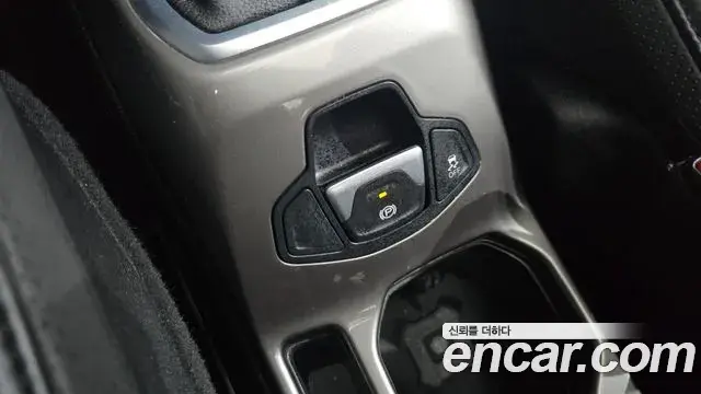 Jeep Renegade 2019 — Фото 14/20