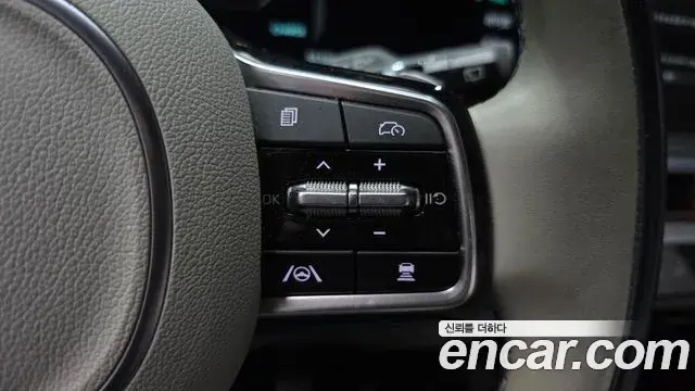 Kia Sorento 2023 — ფოტო 27/38