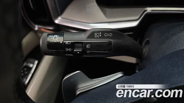 Kia Sorento 2023 — ფოტო 35/38