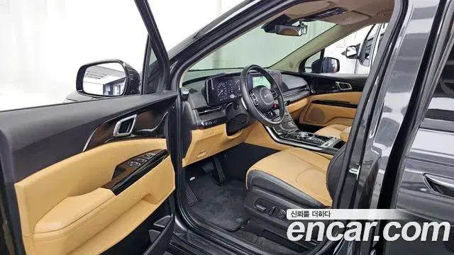 Kia Carnival 2023 — Photo 10/20