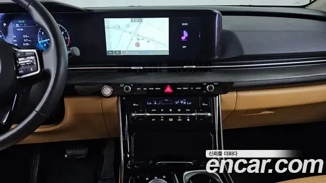 Kia Carnival 2023 — Photo 15/20