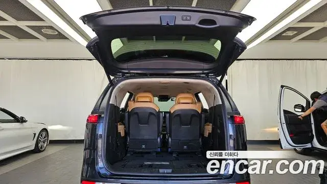 Kia Carnival 2023 — Photo 20/20