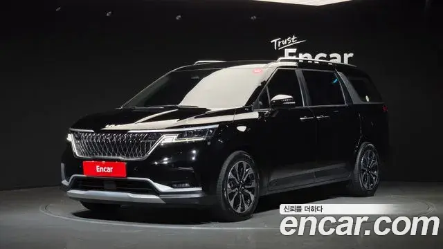 Kia Carnival 2022 — Фото 1/20