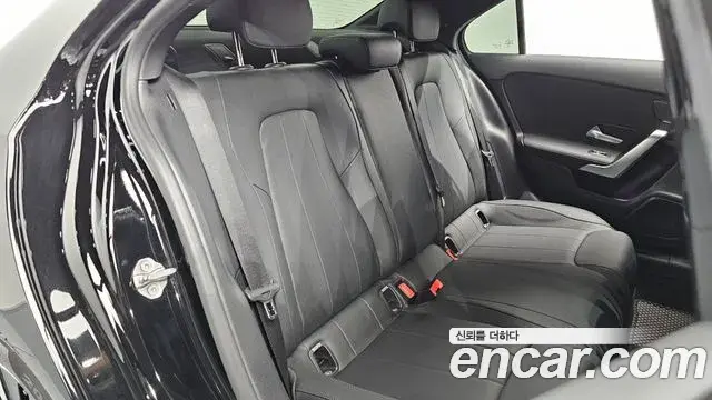 Mercedes-Benz A-Class 2021 — Фото 11/20