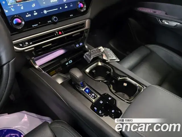 Lexus RX350h 2025 — Фото 8/18
