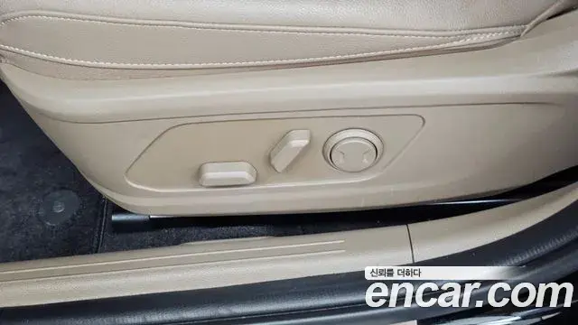 Kia K8 2022 — Photo 10/36
