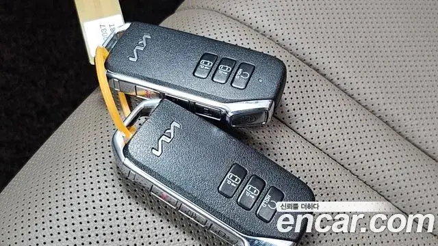 Kia K8 2022 — Photo 14/36