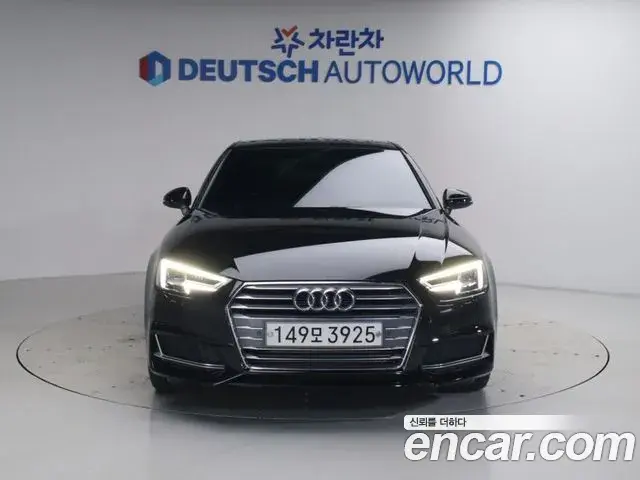 Audi A4 2019 — Фото 2/20