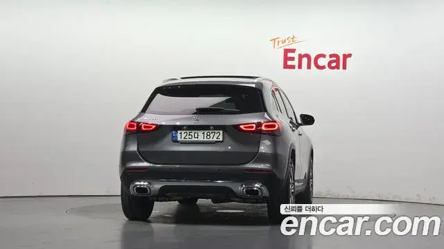 Mercedes-Benz GLA-Class 2021 — Фото 4/20