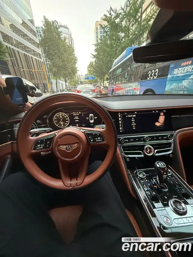 Bentley Flying Spur 2021 — Şəkil 5/10