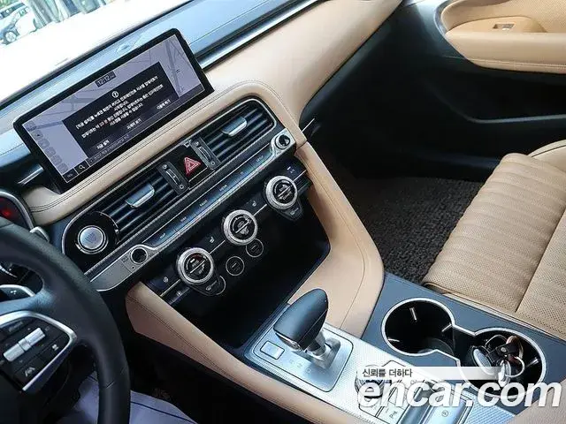 Genesis G70 2021 — Photo 16/20
