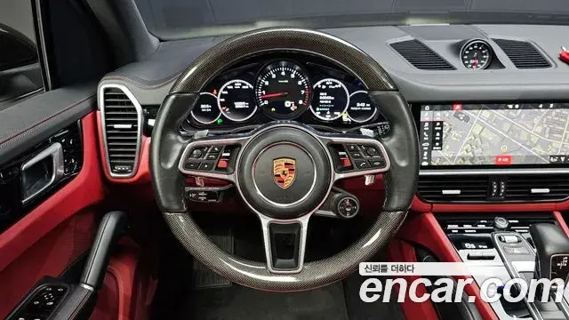 Porsche Cayenne 2019 — Фото 13/20