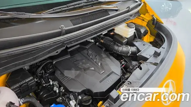 Hyundai Staria 2025 — Photo 6/20