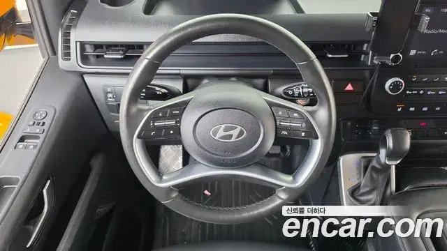 Hyundai Staria 2025 — Photo 13/20