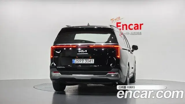 Kia Carnival 2024 — Şəkil 10/34