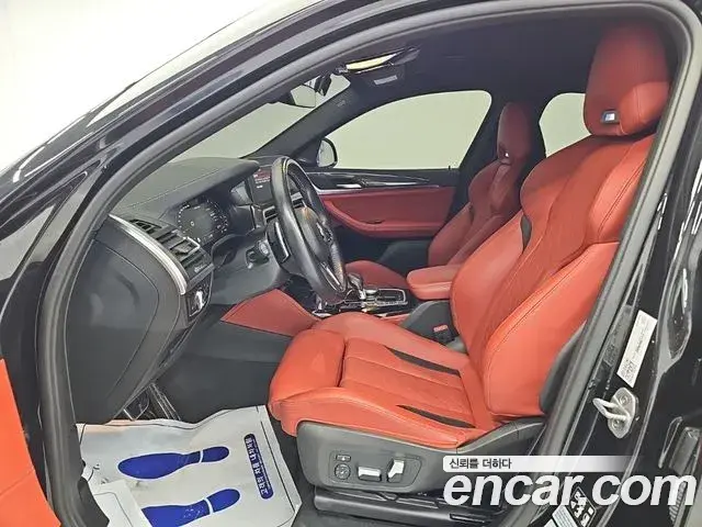 BMW X4 2023 — Фото 11/19