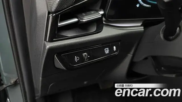 Kia Niro 2023 — Фото 16/20