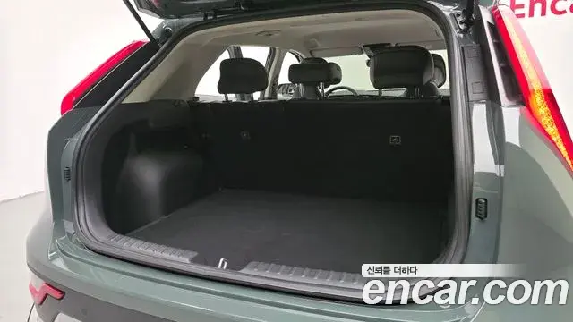 Kia Niro 2023 — Фото 20/20