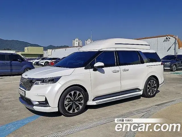 Kia Carnival 2021 — Фото 2/20