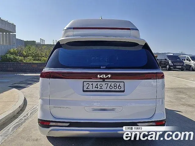 Kia Carnival 2021 — Фото 6/20