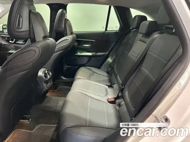 Mercedes-Benz GLC-Class 2026 — Фото 11/19