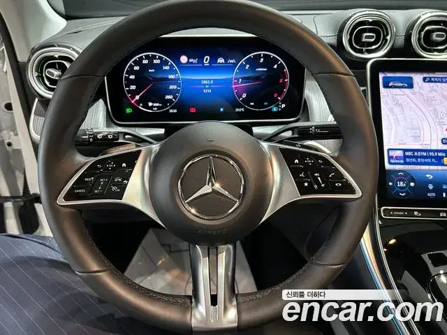 Mercedes-Benz GLC-Class 2026 — Фото 12/19