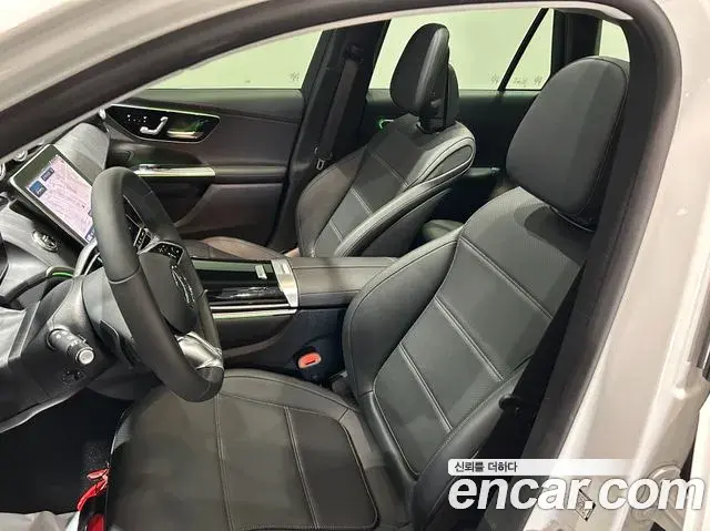 Mercedes-Benz GLC-Class 2026 — Фото 15/19