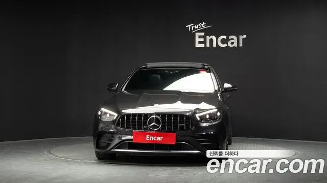 Mercedes-Benz E-Class 2021 — Фото 3/20