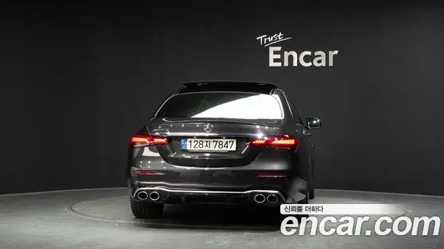 Mercedes-Benz E-Class 2021 — Фото 4/20