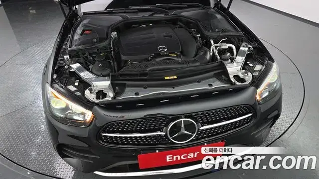 Mercedes-Benz E-Class 2021 — Фото 6/20
