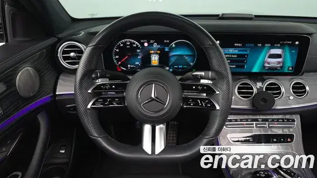 Mercedes-Benz E-Class 2021 — Фото 14/20