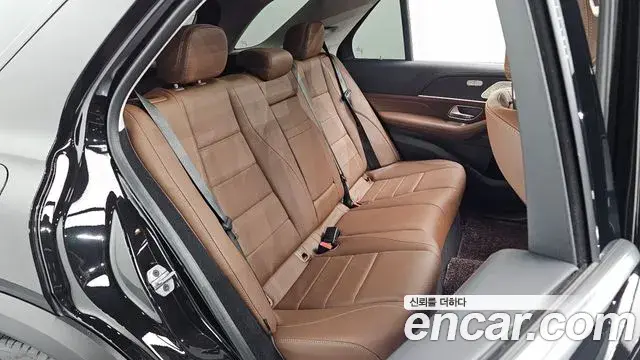 Mercedes-Benz GLE-Class 2025 — Фото 11/20