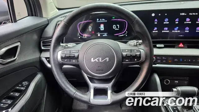 Kia Sportage 2023 — Фото 13/20