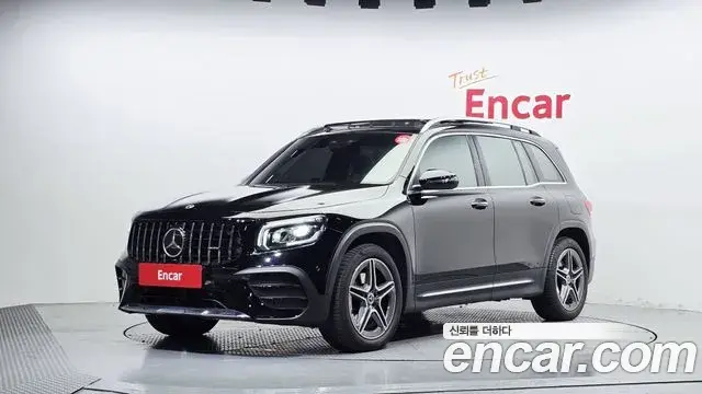 Mercedes-Benz GLB-Class 2023 — Фото 1/20