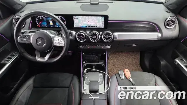 Mercedes-Benz GLB-Class 2023 — Фото 7/20
