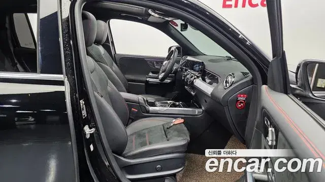 Mercedes-Benz GLB-Class 2023 — Фото 11/20