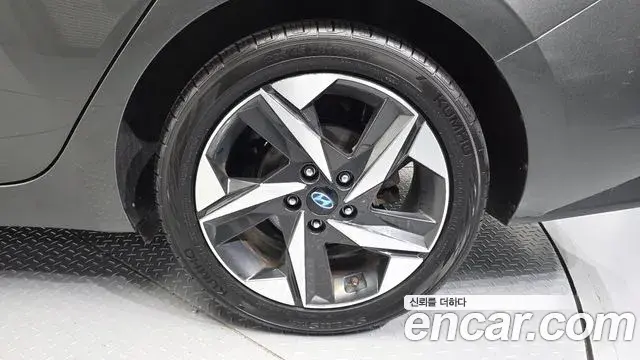 Hyundai Avante 2020 — Фото 5/20