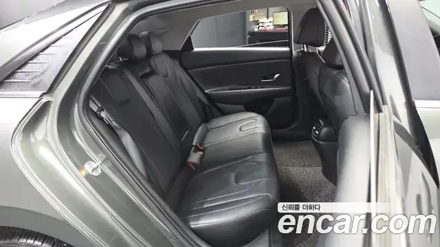 Hyundai Avante 2020 — Фото 12/20