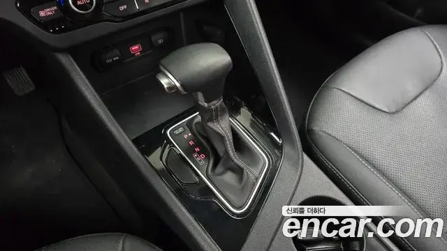 Kia Niro 2019 — Фото 9/20