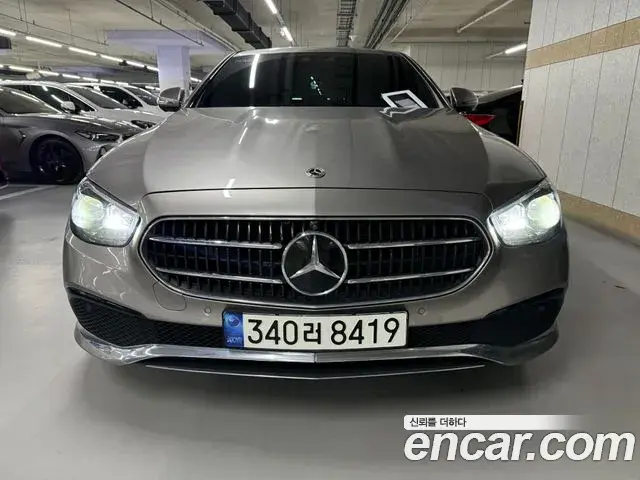 Mercedes-Benz E-Class 2022 — Фото 2/19