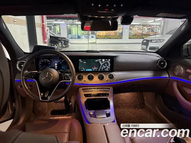 Mercedes-Benz E-Class 2022 — Фото 5/19
