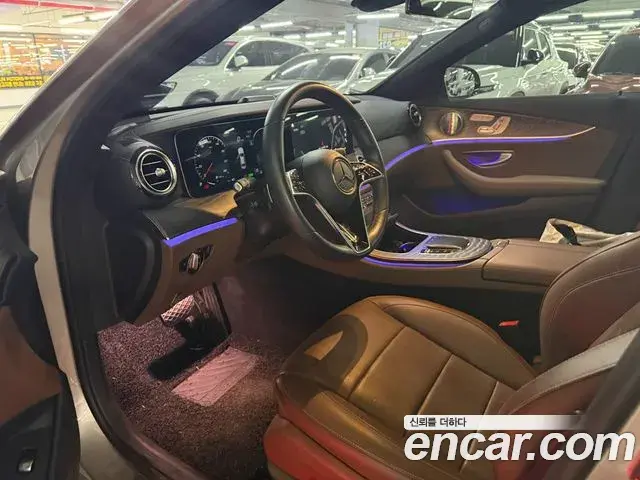 Mercedes-Benz E-Class 2022 — Фото 10/19