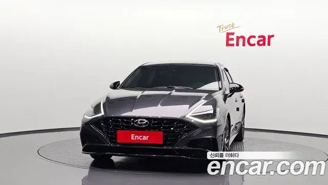 Hyundai Sonata 2021 — Фото 3/20