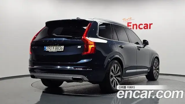Volvo XC90 2021 — Фото 2/20