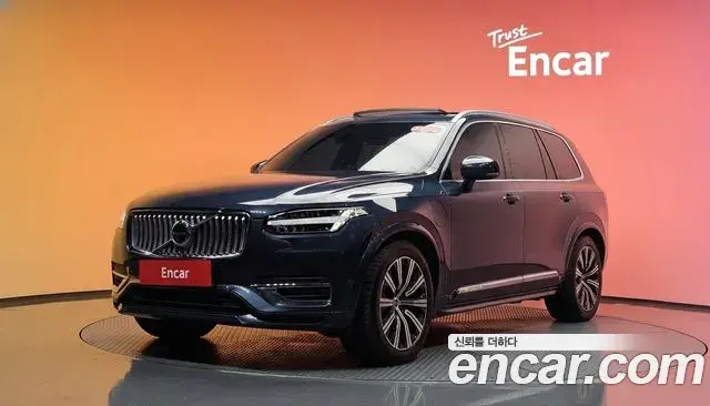 Volvo XC90 2021 — Фото 1/20